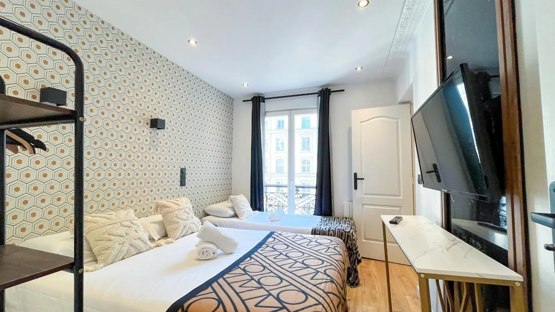 105 - Urban Haussmann Opera Apartman Párizs