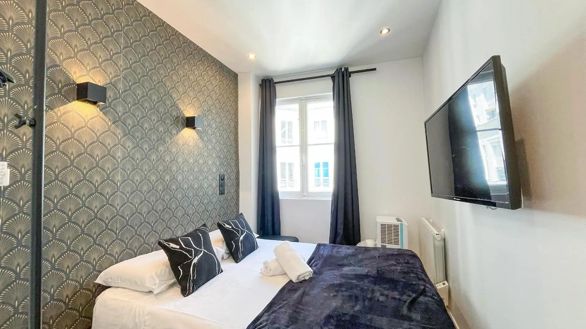 105 - Urban Haussmann Opera Apartman Párizs