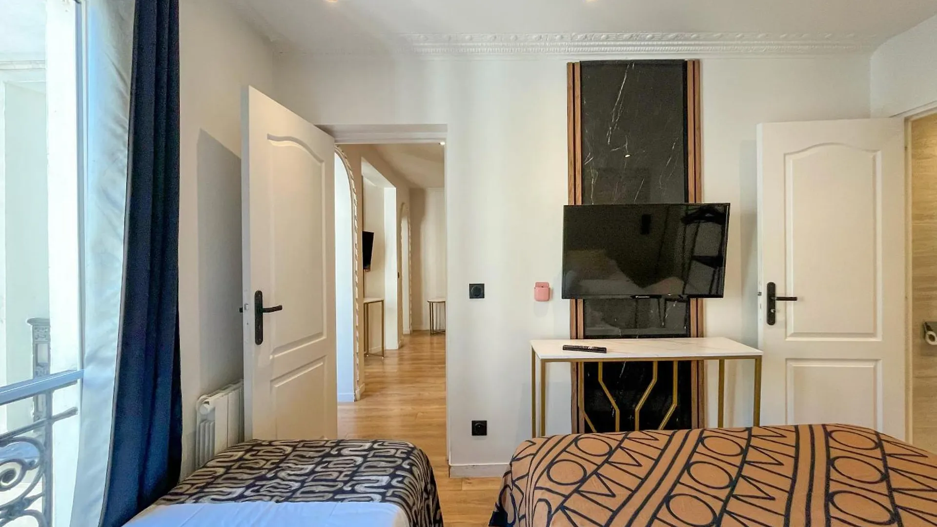 105 - Urban Haussmann Opera Apartman Párizs